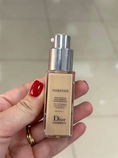 Dior Тональный крем Diorskin Forever SPF 35 PA+++ и сравнение с Di.